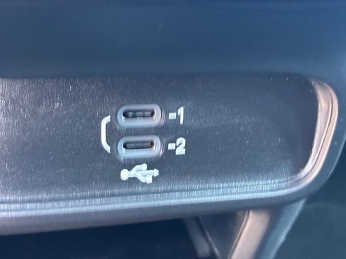 New 2026 Chrysler Pacifica Select FWD image 6