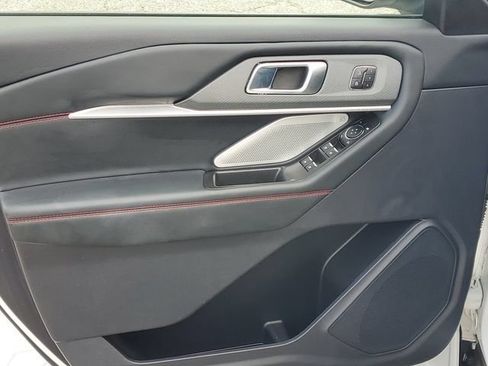 Certified 2025 Ford Explorer ST AWD/4WD image 10