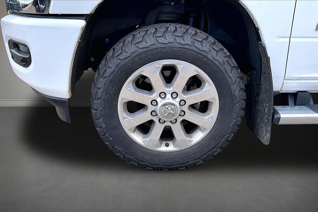 Used 2023 RAM 3500 Laramie AWD/4WD image 32