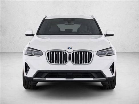 Used 2022 BMW X3 xDrive30i w/ Premium Package 2 (ZPA) AWD/4WD image 2