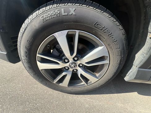 Used 2017 Toyota RAV4 XLE w/ All Weather Liner Package AWD/4WD image 12