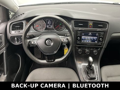 Used 2020 Volkswagen Golf 4-Door image 12