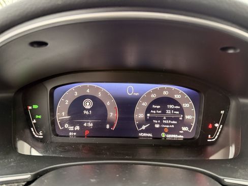 Used 2024 Honda Civic Touring image 18