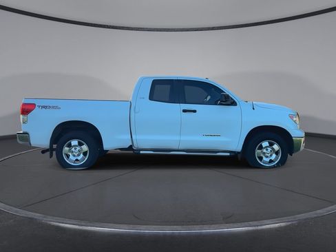 Used 2011 Toyota Tundra 4x4 Double Cab w/ TRD Off-Road Pkg image 9