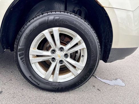 Used 2015 Chevrolet Equinox LT w/ Driver Convenience Package image 38