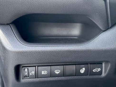 Used 2022 Toyota RAV4 XLE Premium AWD/4WD image 26