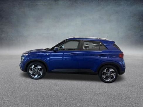 Used 2025 Hyundai Venue SEL image 10