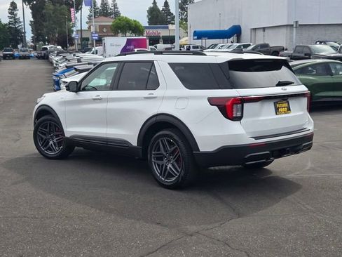 New 2026 Ford Explorer ST-Line image 6