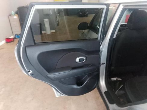 Used 2019 Kia Soul + FWD image 25