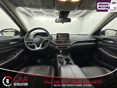 Used 2022 Nissan Altima 2.5 SR AWD/4WD image 9