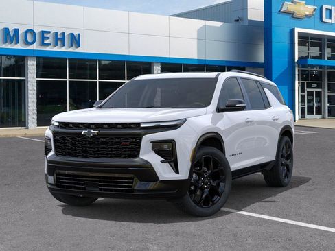 New 2026 Chevrolet Traverse RS w/ LPO, Floor Liner Package AWD/4WD image 6