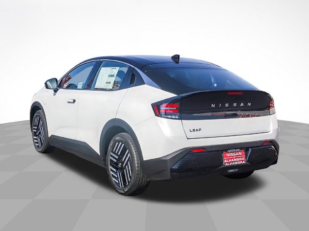 New 2026 Nissan Leaf SV+ w/ Floor Mat Package (SV+) FWD image 9