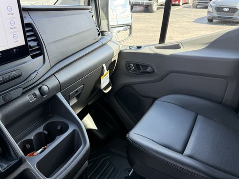 New 2026 Ford Transit 250 Low Roof w/ Load Area Protection Package RWD image 15