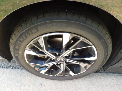 Used 2025 Hyundai Sonata SEL FWD image 7