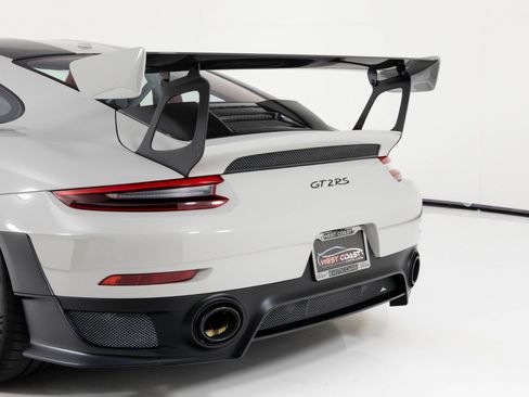 Used 2018 Porsche 911 GT2 RS image 72