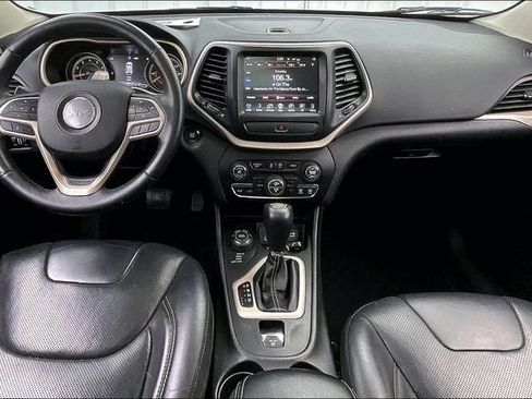 Used 2017 Jeep Cherokee Limited w/ Luxury Group image 15