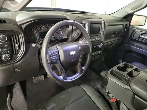 Used 2022 Chevrolet Silverado 1500 Custom w/ LPO, Dark Essentials Package image 11