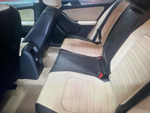 Used 2014 Volkswagen Jetta SEL image 4