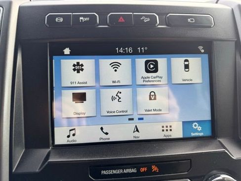 Used 2018 Ford F450 XLT w/ XLT Premium Package image 17