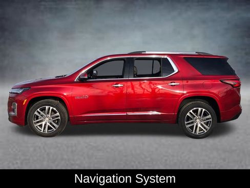 Used 2023 Chevrolet Traverse High Country AWD/4WD image 3