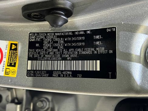 Used 2018 Toyota Highlander SE image 29