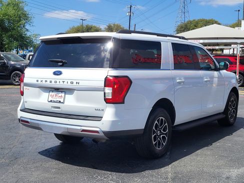 Certified 2023 Ford Expedition Max XLT image 4