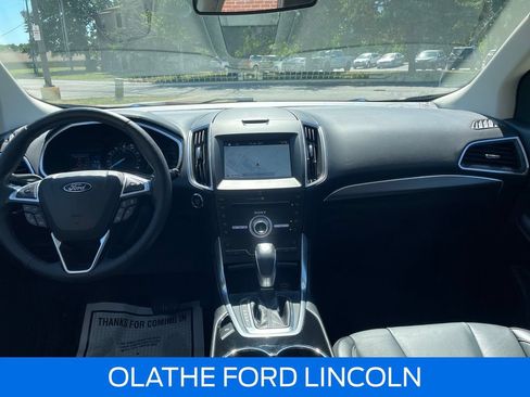 Used 2017 Ford Edge Titanium w/ Technology Package FWD image 23