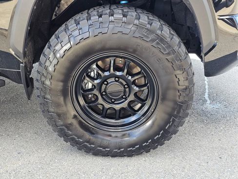 Used 2024 Toyota Tundra Limited w/ TRD Off-Road Package image 9