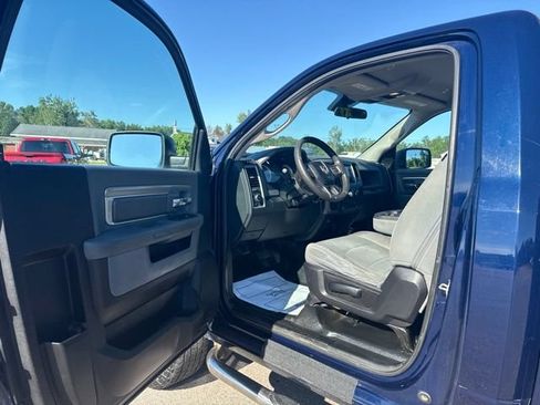 Used 2018 RAM 2500 Tradesman w/ Chrome Appearance Group AWD/4WD image 12