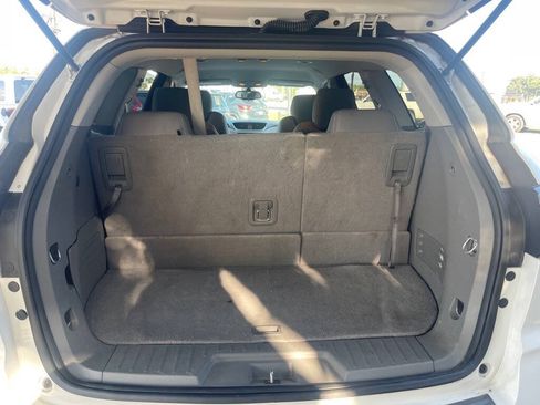 Used 2016 Buick Enclave Leather FWD image 40