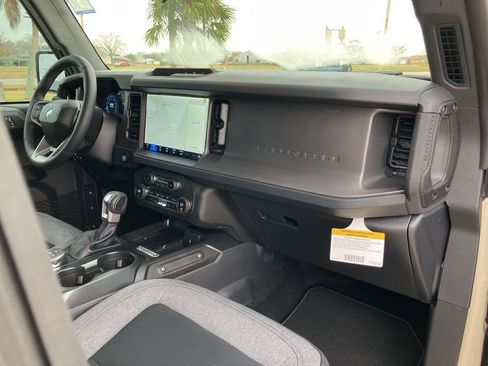 New 2025 Ford Bronco Big Bend image 13