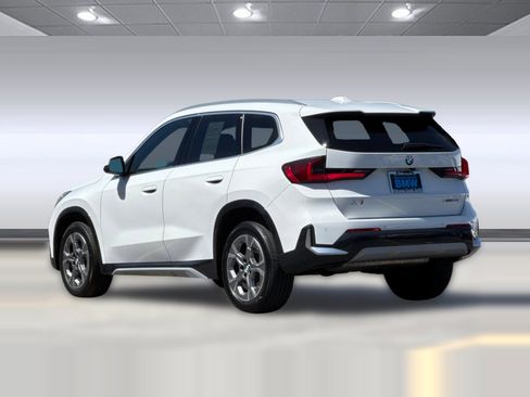 Used 2025 BMW X1 xDrive28i w/ Convenience Package AWD/4WD image 3