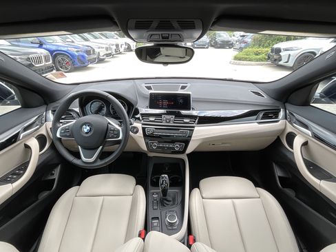Certified 2023 BMW X2 sDrive28i w/ Convenience Package FWD image 11
