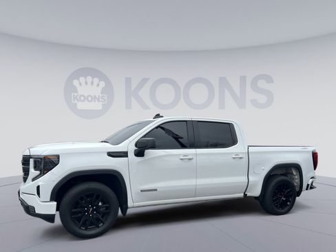 Used 2023 GMC Sierra 1500 Elevation image 2