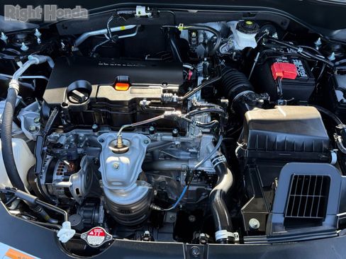 Certified 2025 Honda HR-V Sport image 32