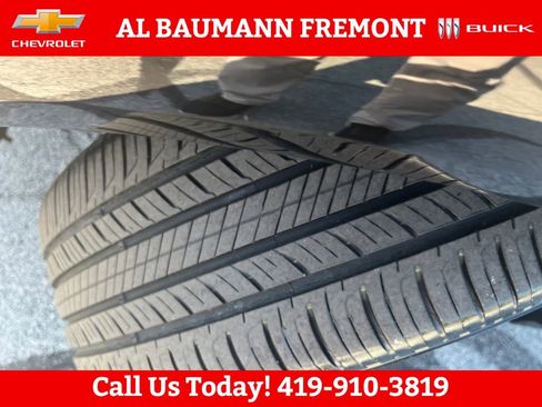 Used 2023 Buick Encore GX Select w/ Sport Touring Package FWD image 28
