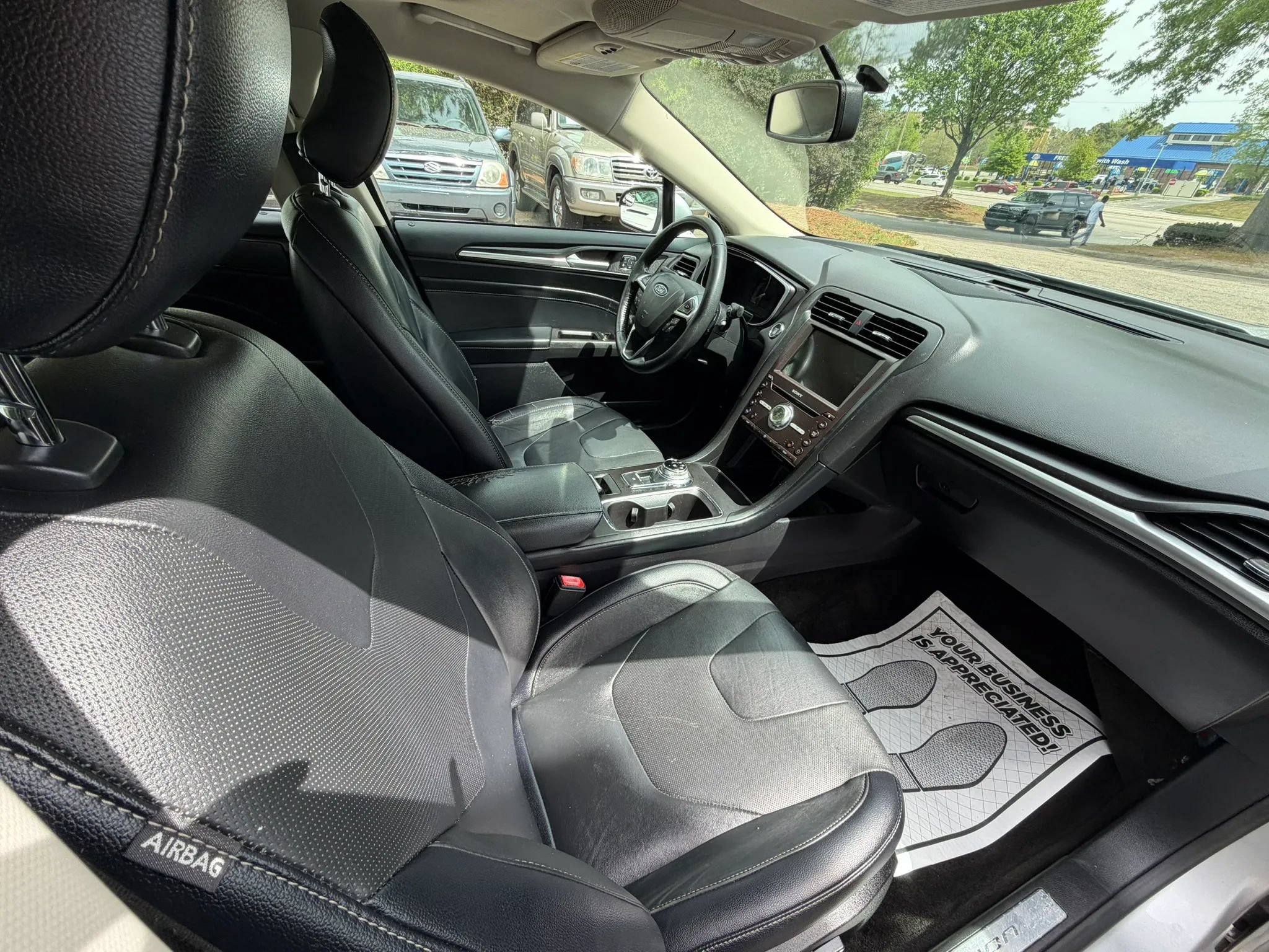 Used 2018 Ford Fusion Titanium AWD/4WD image 10