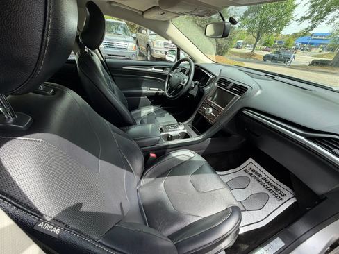 Used 2018 Ford Fusion Titanium image 10