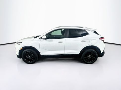 Used 2024 Buick Encore GX Sport Touring FWD image 4