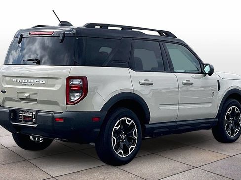 Certified 2025 Ford Bronco Sport Outer Banks w/ Outer Banks Tech Package+ AWD/4WD image 13