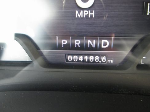 Used 2024 RAM 3500 Tradesman w/ Safety Group image 26