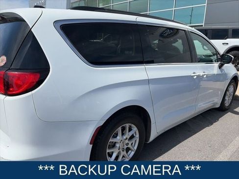 Used 2021 Chrysler Voyager Lxi image 3