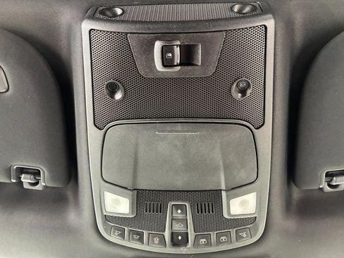 Used 2020 Ford F150 Lariat w/ Equipment Group 502A Luxury image 11