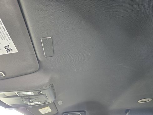 Used 2025 GMC Yukon AT4 image 23