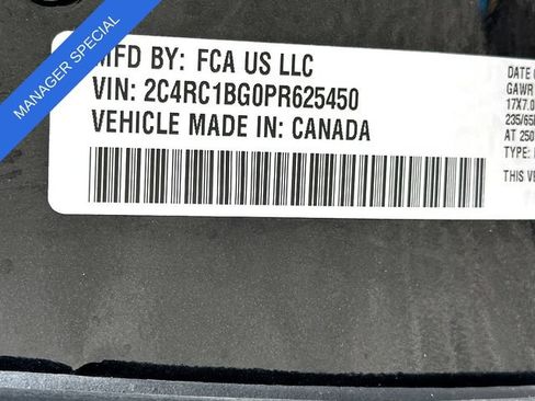 Used 2023 Chrysler Pacifica Touring-L FWD image 33