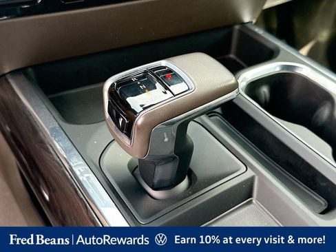 Used 2022 Chevrolet Silverado 1500 LTZ AWD/4WD image 23
