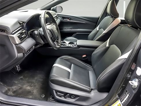 Certified 2025 Toyota Camry SE image 8