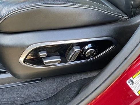 Used 2022 Jeep Grand Cherokee L Overland w/ Luxury Tech Group IV image 12