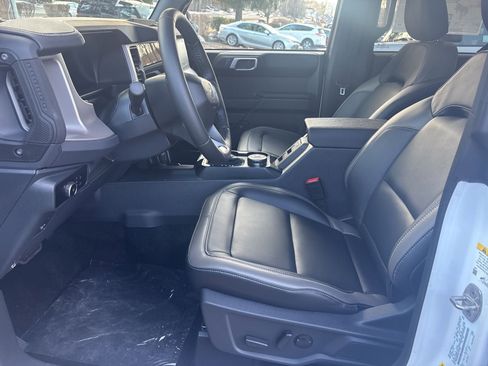 New 2025 Ford Bronco Outer Banks image 11