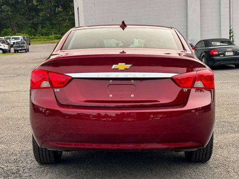 Used 2017 Chevrolet Impala LT w/ Convenience Package FWD image 4